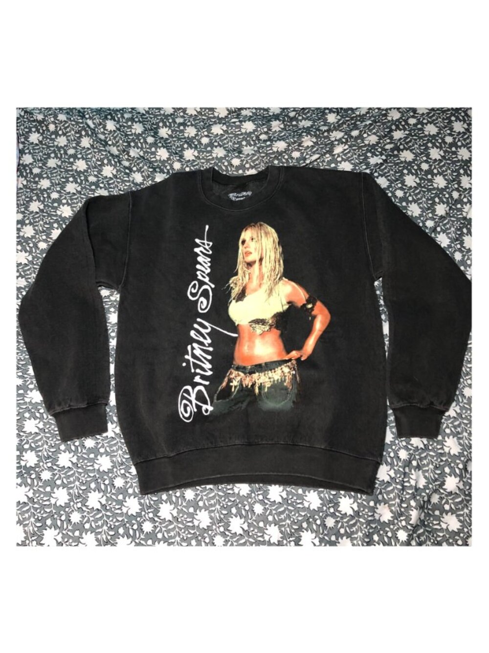 Britney Spears Slave 4 U Vintage Black Wash Crewneck Sweatshirt Fits like Sz S